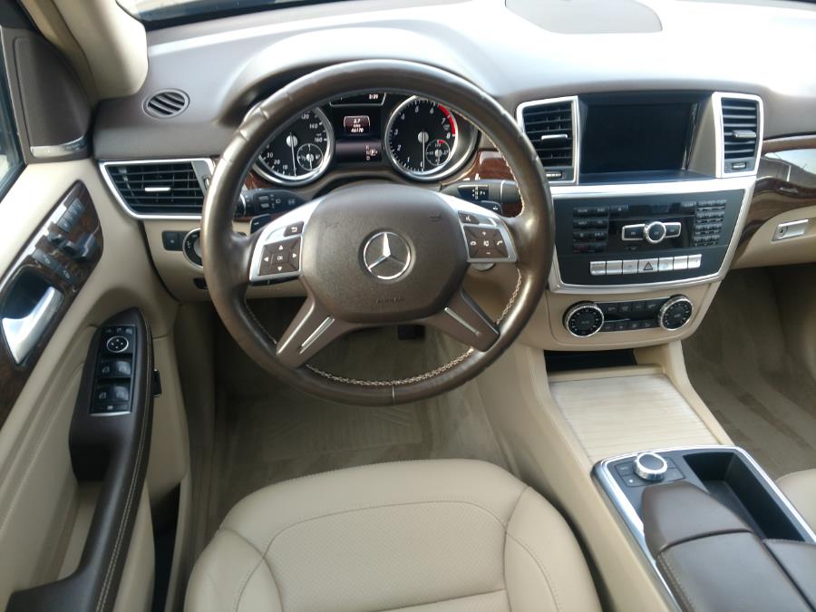 Used Mercedes-Benz M-Class 4MATIC 4dr ML 350 2015 | Alpine Motors Inc. Wantagh, New York Used Mercedes-Benz M-Class 4MATIC 4dr ML 350 2015 | Alpine Motors Inc. Wantagh, New York