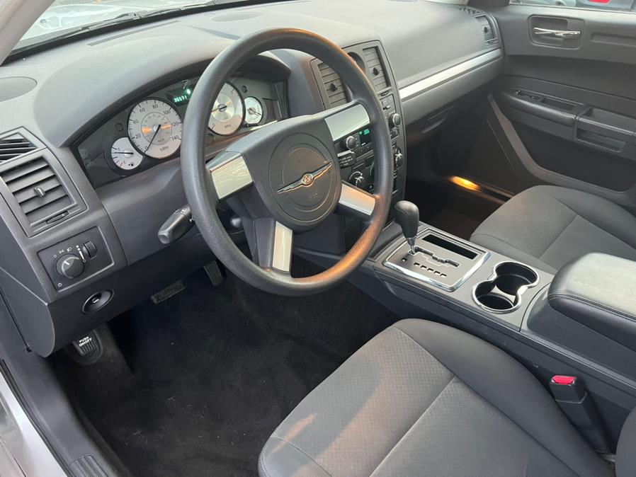 Used Chrysler 300 4dr Sdn 300 LX RWD 2008 | Mint Auto Sales. Islip, New York Used Chrysler 300 4dr Sdn 300 LX RWD 2008 | Mint Auto Sales. Islip, New York