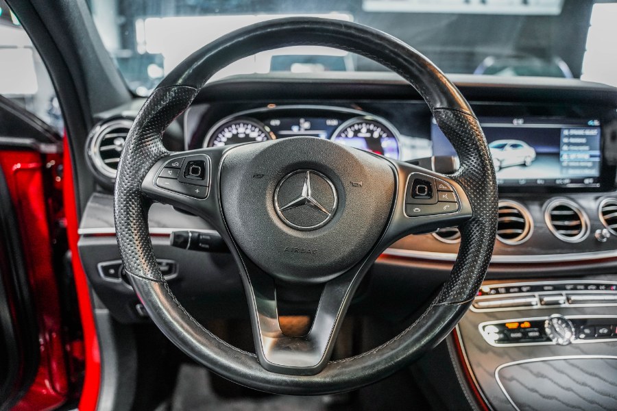 Used Mercedes-Benz E-Class E 300 4MATIC Sedan 2018 | 26 Motors Corp. Bronx, New York Used Mercedes-Benz E-Class E 300 4MATIC Sedan 2018 | 26 Motors Corp. Bronx, New York