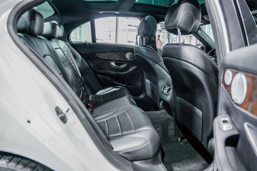 Used Mercedes-Benz C-Class C 300 4MATIC Sedan 2018 | 26 Motors Corp. Bronx, New York Used Mercedes-Benz C-Class C 300 4MATIC Sedan 2018 | 26 Motors Corp. Bronx, New York