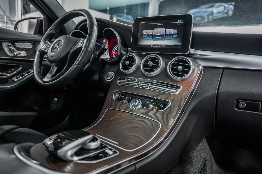 Used Mercedes-Benz C-Class C 300 4MATIC Sedan 2018 | 26 Motors Corp. Bronx, New York Used Mercedes-Benz C-Class C 300 4MATIC Sedan 2018 | 26 Motors Corp. Bronx, New York
