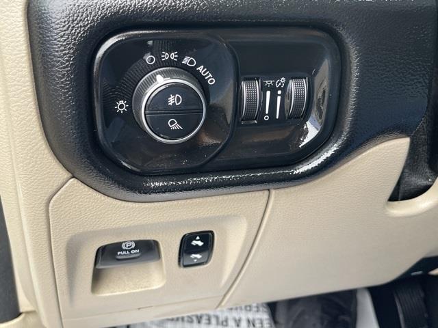 Used Ram 1500 Big Horn/Lone Star 2019 | Hillside Auto Outlet. Jamaica, New York Used Ram 1500 Big Horn/Lone Star 2019 | Hillside Auto Outlet. Jamaica, New York