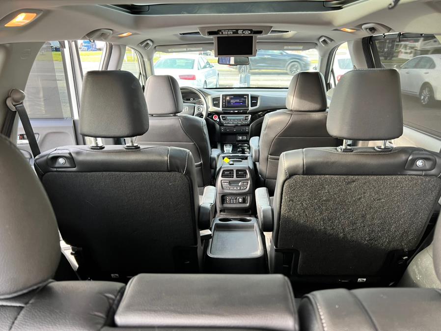 Used Honda Pilot Elite AWD 2017 | Prestige Pre-Owned Motors Inc. New Windsor, New York Used Honda Pilot Elite AWD 2017 | Prestige Pre-Owned Motors Inc. New Windsor, New York