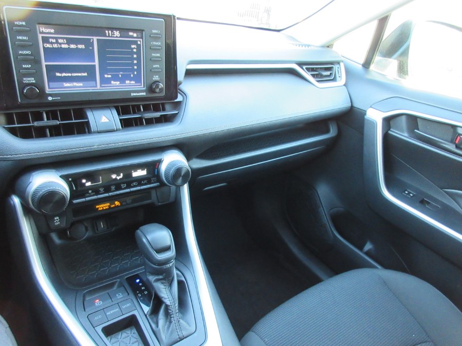 Used Toyota RAV4 LE FWD (Natl) 2020 | Route 27 Auto Mall. Linden, New Jersey Used Toyota RAV4 LE FWD (Natl) 2020 | Route 27 Auto Mall. Linden, New Jersey