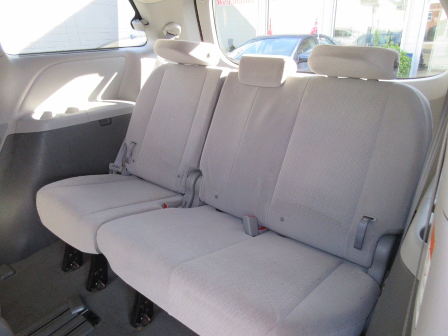 Used Toyota Sienna LE FWD 8-Passenger (Natl) 2020 | Route 27 Auto Mall. Linden, New Jersey Used Toyota Sienna LE FWD 8-Passenger (Natl) 2020 | Route 27 Auto Mall. Linden, New Jersey
