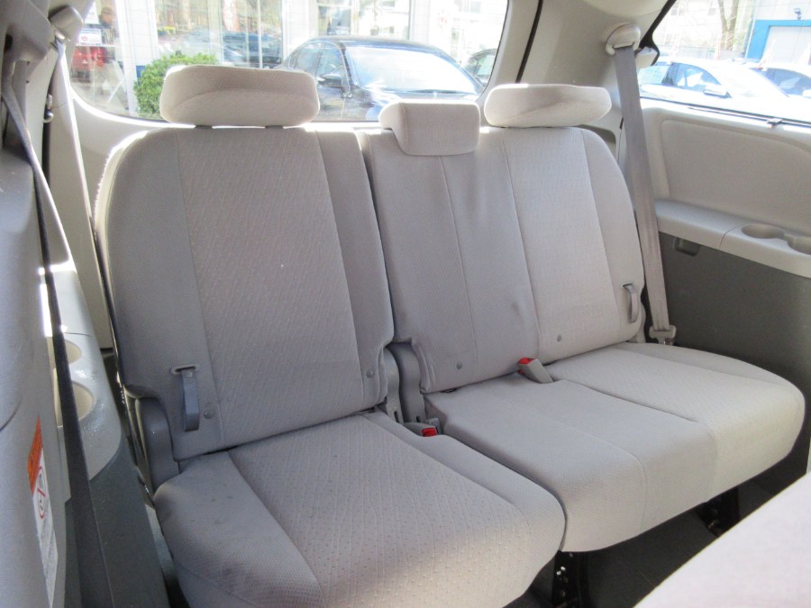 Used Toyota Sienna LE FWD 8-Passenger (Natl) 2020 | Route 27 Auto Mall. Linden, New Jersey Used Toyota Sienna LE FWD 8-Passenger (Natl) 2020 | Route 27 Auto Mall. Linden, New Jersey