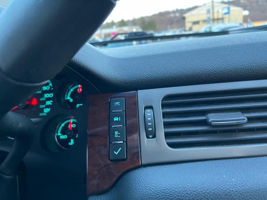 Used Chevrolet Tahoe 4WD 4dr 1500 LT 2010 | Auto Match LLC. Waterbury, Connecticut Used Chevrolet Tahoe 4WD 4dr 1500 LT 2010 | Auto Match LLC. Waterbury, Connecticut