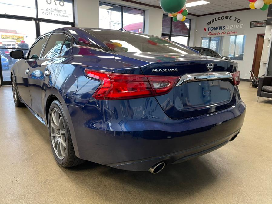Used Nissan Maxima S 3.5L 2017 | 5 Towns Drive. Inwood, New York Used Nissan Maxima S 3.5L 2017 | 5 Towns Drive. Inwood, New York