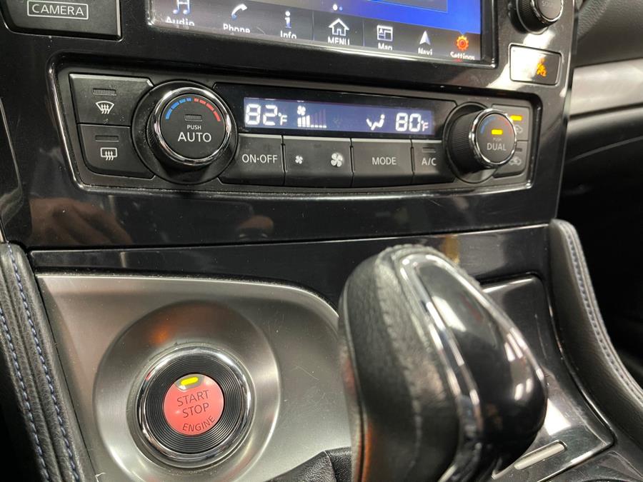 Used Nissan Maxima S 3.5L 2017 | 5 Towns Drive. Inwood, New York Used Nissan Maxima S 3.5L 2017 | 5 Towns Drive. Inwood, New York