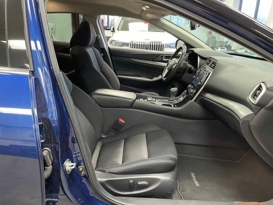 Used Nissan Maxima S 3.5L 2017 | 5 Towns Drive. Inwood, New York Used Nissan Maxima S 3.5L 2017 | 5 Towns Drive. Inwood, New York
