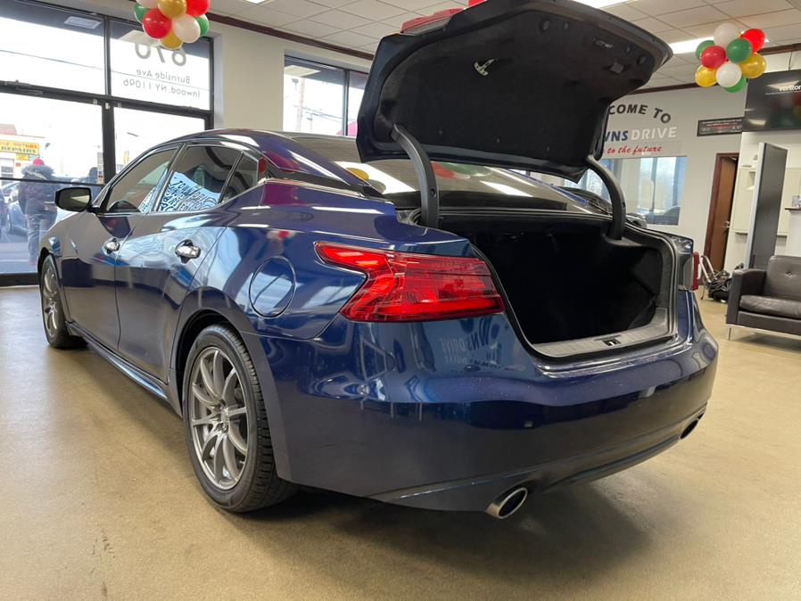 Used Nissan Maxima S 3.5L 2017 | 5 Towns Drive. Inwood, New York Used Nissan Maxima S 3.5L 2017 | 5 Towns Drive. Inwood, New York