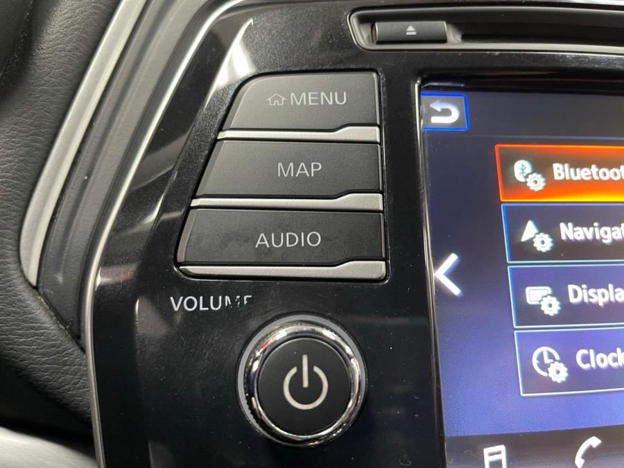 Used Nissan Maxima S 3.5L 2017 | 5 Towns Drive. Inwood, New York Used Nissan Maxima S 3.5L 2017 | 5 Towns Drive. Inwood, New York