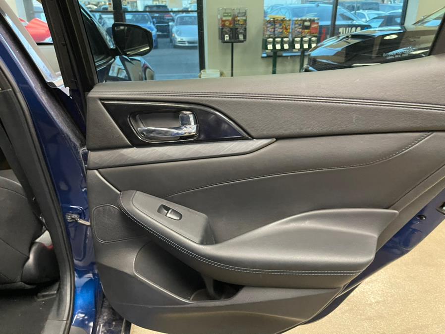 Used Nissan Maxima S 3.5L 2017 | 5 Towns Drive. Inwood, New York Used Nissan Maxima S 3.5L 2017 | 5 Towns Drive. Inwood, New York