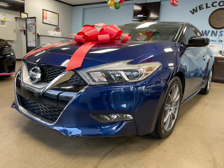 Used Nissan Maxima S 3.5L 2017 | 5 Towns Drive. Inwood, New York Used Nissan Maxima S 3.5L 2017 | 5 Towns Drive. Inwood, New York