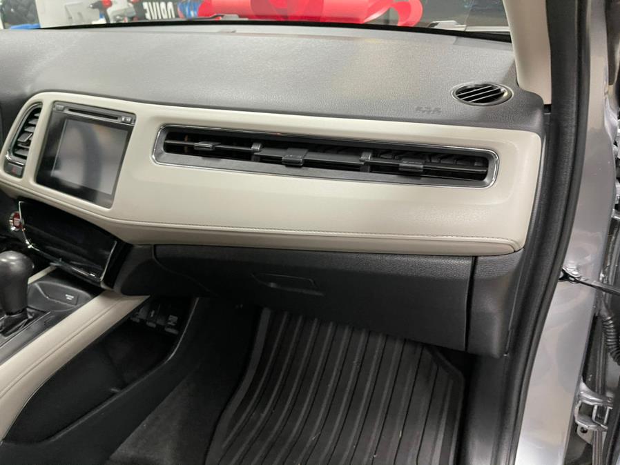 Used Honda HR-V EX AWD CVT 2018 | 5 Towns Drive. Inwood, New York Used Honda HR-V EX AWD CVT 2018 | 5 Towns Drive. Inwood, New York
