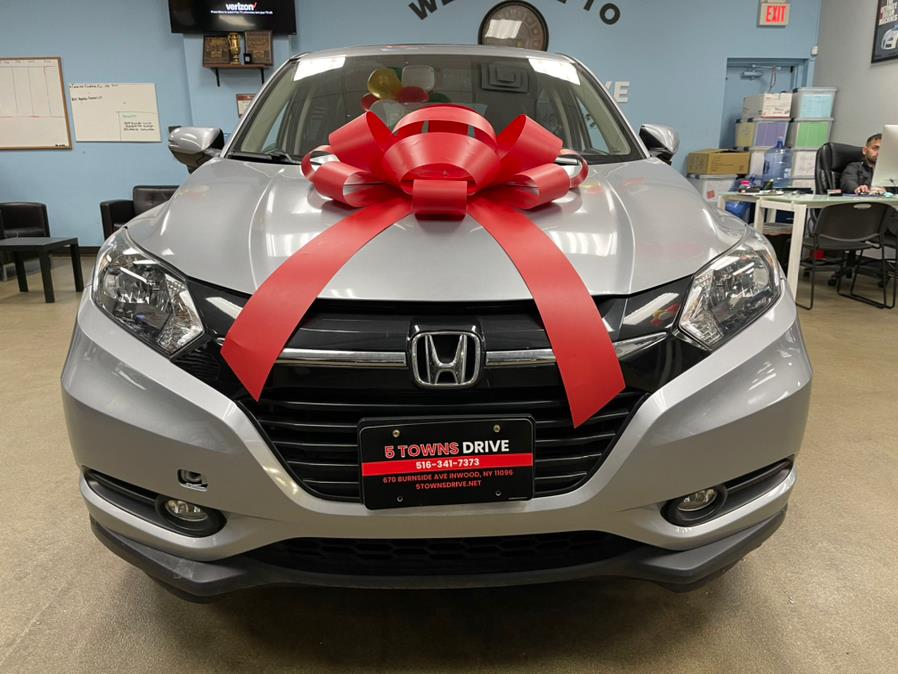 Used Honda HR-V EX AWD CVT 2018 | 5 Towns Drive. Inwood, New York Used Honda HR-V EX AWD CVT 2018 | 5 Towns Drive. Inwood, New York