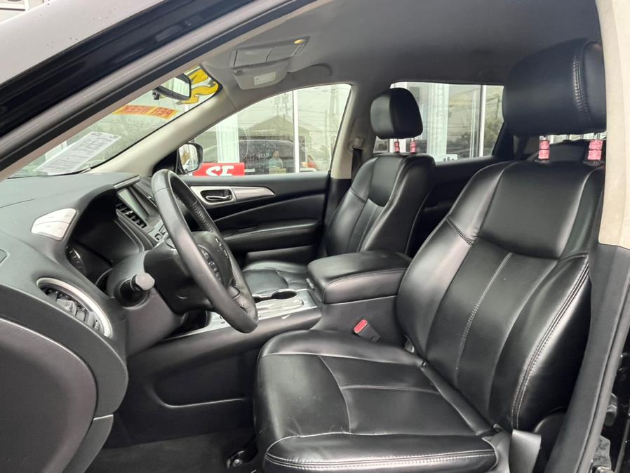 2017 Nissan Pathfinder SL, available for sale in Elmont, New York | Sunrise of Elmont. Elmont, New York 2017 Nissan Pathfinder SL, available for sale in Elmont, New York | Sunrise of Elmont. Elmont, New York