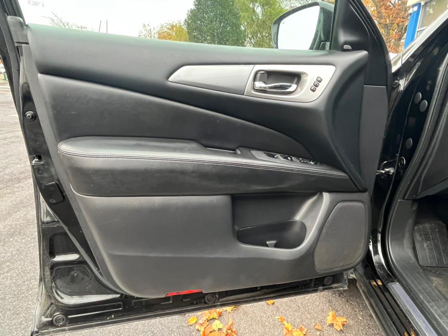 2017 Nissan Pathfinder SL, available for sale in Elmont, New York | Sunrise of Elmont. Elmont, New York 2017 Nissan Pathfinder SL, available for sale in Elmont, New York | Sunrise of Elmont. Elmont, New York