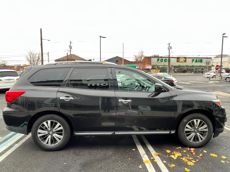 2017 Nissan Pathfinder SL, available for sale in Elmont, New York | Sunrise of Elmont. Elmont, New York 2017 Nissan Pathfinder SL, available for sale in Elmont, New York | Sunrise of Elmont. Elmont, New York
