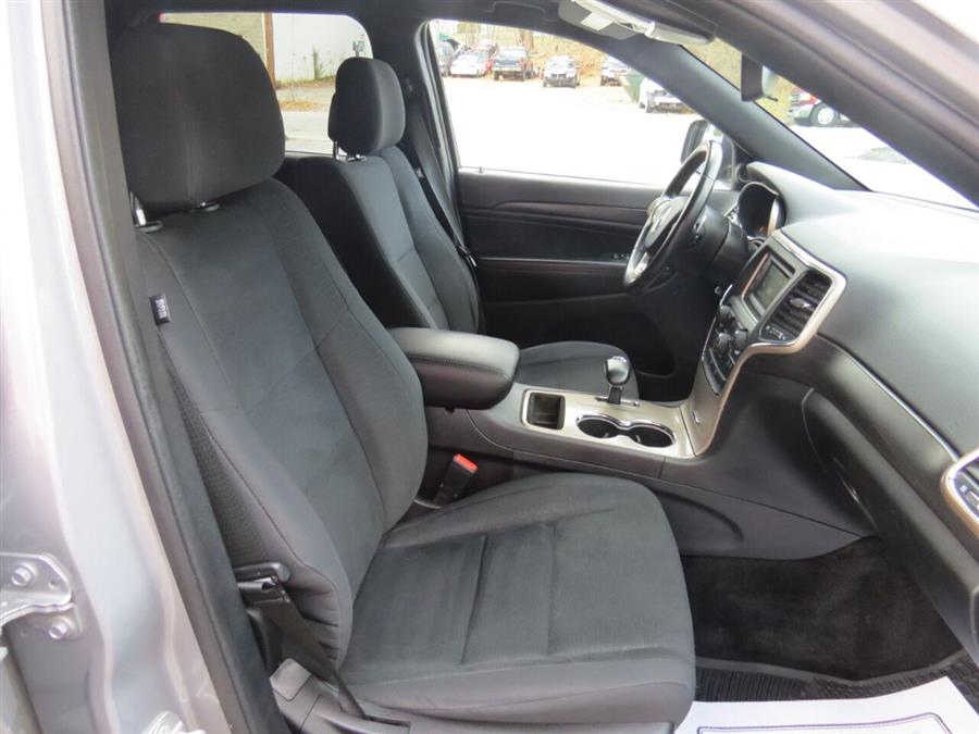 Used Jeep Grand Cherokee Laredo 4x4 4dr SUV 2015 | Lake City Exports Inc. Auburn, Maine Used Jeep Grand Cherokee Laredo 4x4 4dr SUV 2015 | Lake City Exports Inc. Auburn, Maine
