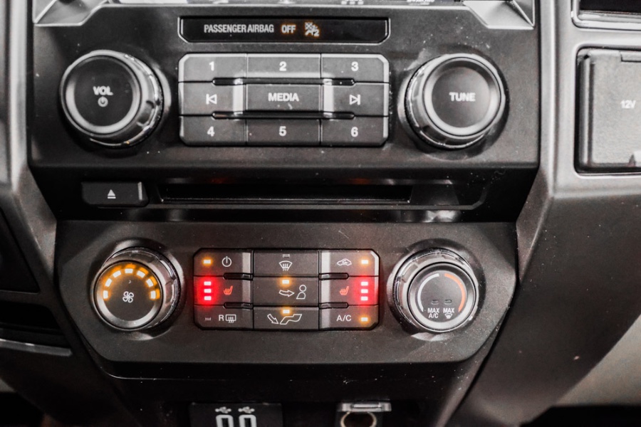 Used Ford F-150 XLT 4WD SuperCrew 5.5'' Box 2018 | 26 Motors Long Island. ELMONT, New York Used Ford F-150 XLT 4WD SuperCrew 5.5'' Box 2018 | 26 Motors Long Island. ELMONT, New York