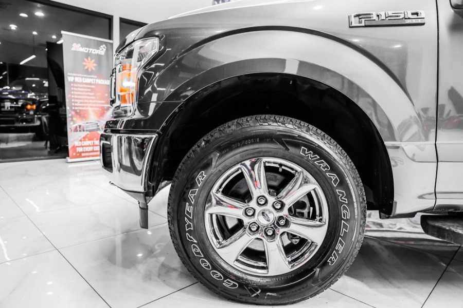 Used Ford F-150 XLT 4WD SuperCrew 5.5'' Box 2018 | 26 Motors Long Island. ELMONT, New York Used Ford F-150 XLT 4WD SuperCrew 5.5'' Box 2018 | 26 Motors Long Island. ELMONT, New York