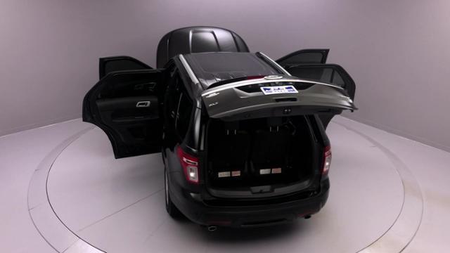 2015 Ford Explorer 4WD 4dr XLT, available for sale in Naugatuck, Connecticut | J&M Automotive Sls&Svc LLC. Naugatuck, Connecticut 2015 Ford Explorer 4WD 4dr XLT, available for sale in Naugatuck, Connecticut | J&M Automotive Sls&Svc LLC. Naugatuck, Connecticut