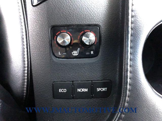 2016 Toyota Avalon 4dr Sdn XLE, available for sale in Naugatuck, Connecticut | J&M Automotive Sls&Svc LLC. Naugatuck, Connecticut 2016 Toyota Avalon 4dr Sdn XLE, available for sale in Naugatuck, Connecticut | J&M Automotive Sls&Svc LLC. Naugatuck, Connecticut