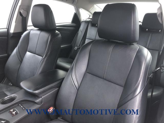 2016 Toyota Avalon 4dr Sdn XLE, available for sale in Naugatuck, Connecticut | J&M Automotive Sls&Svc LLC. Naugatuck, Connecticut 2016 Toyota Avalon 4dr Sdn XLE, available for sale in Naugatuck, Connecticut | J&M Automotive Sls&Svc LLC. Naugatuck, Connecticut