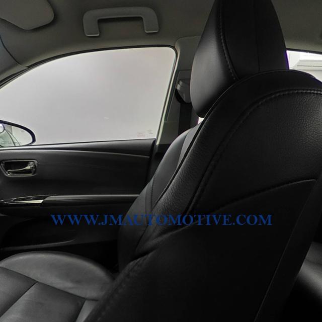 2016 Toyota Avalon 4dr Sdn XLE, available for sale in Naugatuck, Connecticut | J&M Automotive Sls&Svc LLC. Naugatuck, Connecticut 2016 Toyota Avalon 4dr Sdn XLE, available for sale in Naugatuck, Connecticut | J&M Automotive Sls&Svc LLC. Naugatuck, Connecticut