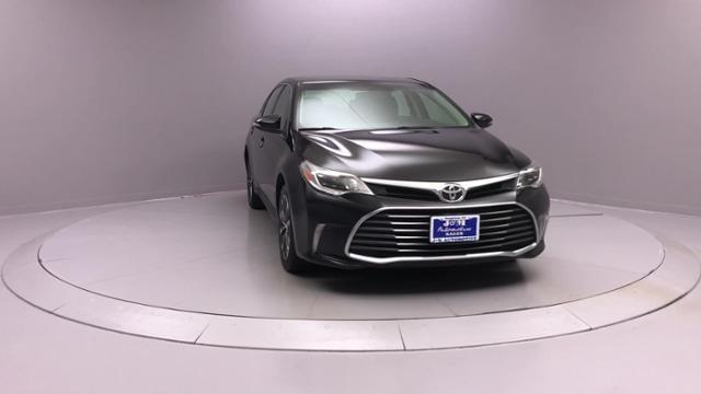 2016 Toyota Avalon 4dr Sdn XLE, available for sale in Naugatuck, Connecticut | J&M Automotive Sls&Svc LLC. Naugatuck, Connecticut 2016 Toyota Avalon 4dr Sdn XLE, available for sale in Naugatuck, Connecticut | J&M Automotive Sls&Svc LLC. Naugatuck, Connecticut
