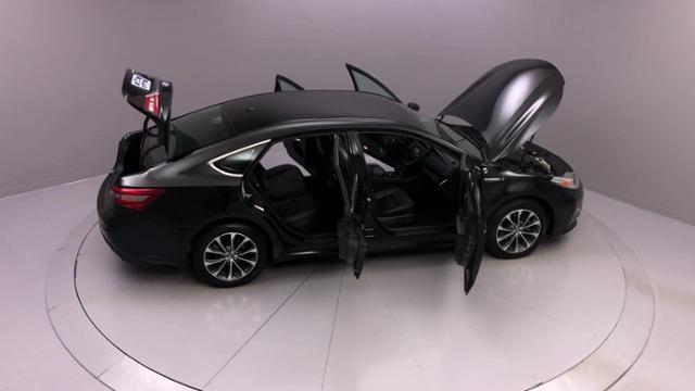 2016 Toyota Avalon 4dr Sdn XLE, available for sale in Naugatuck, Connecticut | J&M Automotive Sls&Svc LLC. Naugatuck, Connecticut 2016 Toyota Avalon 4dr Sdn XLE, available for sale in Naugatuck, Connecticut | J&M Automotive Sls&Svc LLC. Naugatuck, Connecticut
