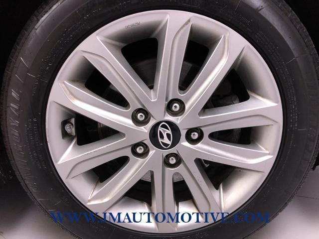 Used Hyundai Elantra 4dr Sdn Auto SE 2014 | J&M Automotive Sls&Svc LLC. Naugatuck, Connecticut Used Hyundai Elantra 4dr Sdn Auto SE 2014 | J&M Automotive Sls&Svc LLC. Naugatuck, Connecticut