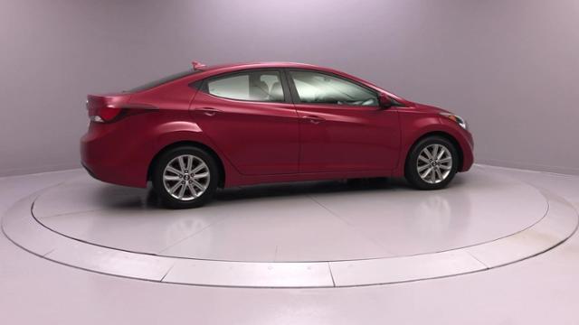 Used Hyundai Elantra 4dr Sdn Auto SE 2014 | J&M Automotive Sls&Svc LLC. Naugatuck, Connecticut Used Hyundai Elantra 4dr Sdn Auto SE 2014 | J&M Automotive Sls&Svc LLC. Naugatuck, Connecticut