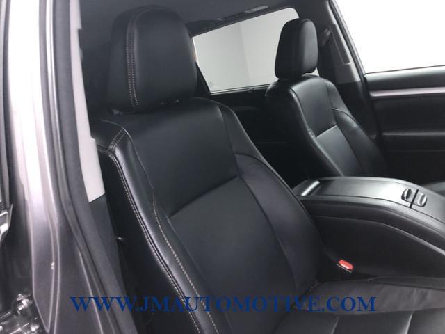 2018 Toyota Highlander XLE V6 AWD, available for sale in Naugatuck, Connecticut | J&M Automotive Sls&Svc LLC. Naugatuck, Connecticut 2018 Toyota Highlander XLE V6 AWD, available for sale in Naugatuck, Connecticut | J&M Automotive Sls&Svc LLC. Naugatuck, Connecticut