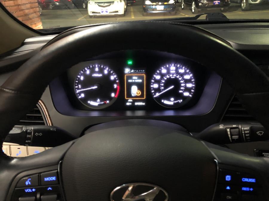 2015 Hyundai Sonata 4dr Sdn 2.4L Limited, available for sale in Waterbury, Connecticut | National Auto Brokers, Inc.. Waterbury, Connecticut 2015 Hyundai Sonata 4dr Sdn 2.4L Limited, available for sale in Waterbury, Connecticut | National Auto Brokers, Inc.. Waterbury, Connecticut