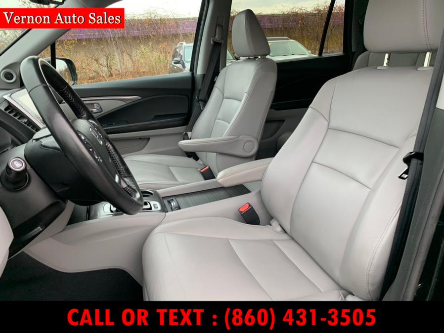 2016 Honda Pilot AWD 4dr EX-L w/Honda Sensing, available for sale in Manchester, Connecticut | Vernon Auto Sale & Service. Manchester, Connecticut 2016 Honda Pilot AWD 4dr EX-L w/Honda Sensing, available for sale in Manchester, Connecticut | Vernon Auto Sale & Service. Manchester, Connecticut