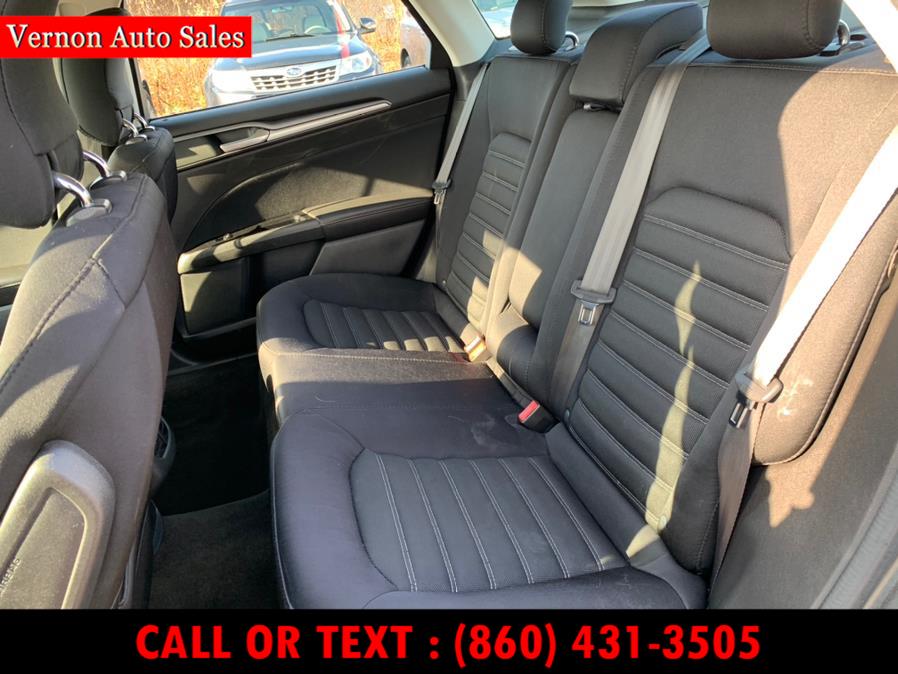Used Ford Fusion 4dr Sdn SE FWD 2015 | Vernon Auto Sale & Service. Manchester, Connecticut Used Ford Fusion 4dr Sdn SE FWD 2015 | Vernon Auto Sale & Service. Manchester, Connecticut