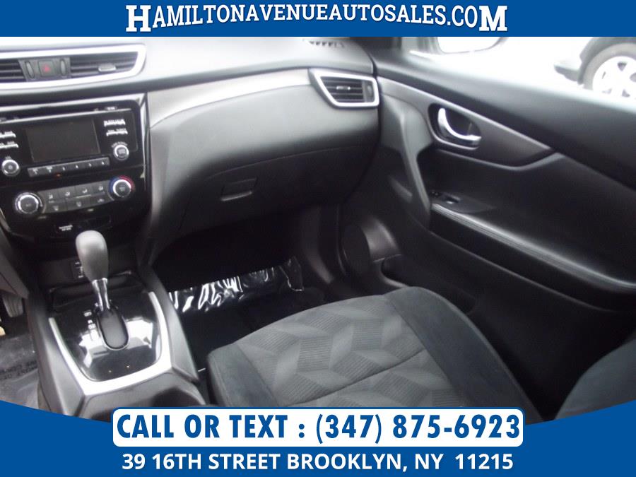 Used Nissan Rogue AWD 4dr SV 2016 | Hamilton Avenue Auto Sales DBA Nyautoauction.com. Brooklyn, New York Used Nissan Rogue AWD 4dr SV 2016 | Hamilton Avenue Auto Sales DBA Nyautoauction.com. Brooklyn, New York