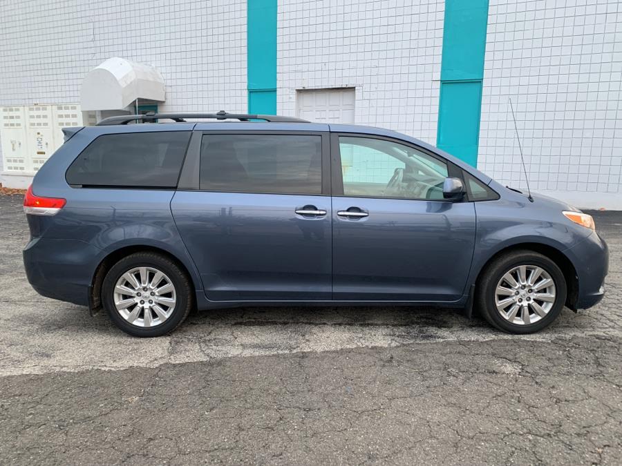 2014 Toyota Sienna 5dr 7-Pass Van V6 XLE AWD (Natl), available for sale in Milford, Connecticut | Dealertown Auto Wholesalers. Milford, Connecticut 2014 Toyota Sienna 5dr 7-Pass Van V6 XLE AWD (Natl), available for sale in Milford, Connecticut | Dealertown Auto Wholesalers. Milford, Connecticut