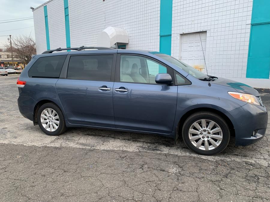 2014 Toyota Sienna 5dr 7-Pass Van V6 XLE AWD (Natl), available for sale in Milford, Connecticut | Dealertown Auto Wholesalers. Milford, Connecticut 2014 Toyota Sienna 5dr 7-Pass Van V6 XLE AWD (Natl), available for sale in Milford, Connecticut | Dealertown Auto Wholesalers. Milford, Connecticut