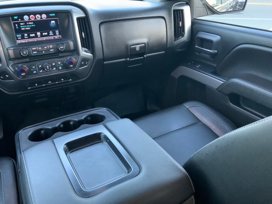 2018 Chevrolet Silverado 1500 4WD Double Cab 143.5" LT w/2LT, available for sale in Brockton, Massachusetts | Capital Lease and Finance. Brockton, Massachusetts