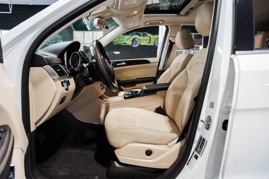 Used Mercedes-Benz GLE GLE 350 4MATIC SUV 2018 | 26 Motors Corp. Bronx, New York Used Mercedes-Benz GLE GLE 350 4MATIC SUV 2018 | 26 Motors Corp. Bronx, New York