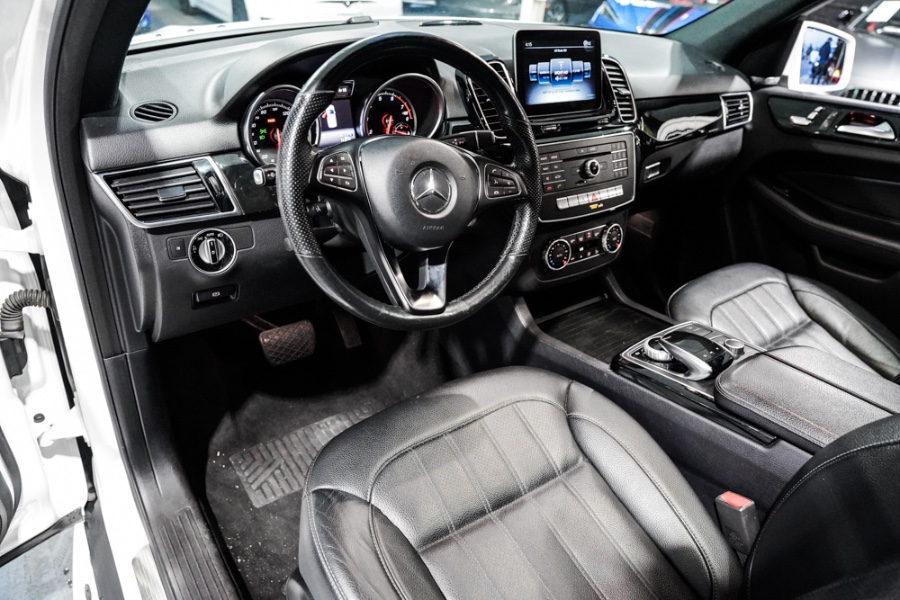Used Mercedes-Benz GLE GLE 350 4MATIC SUV 2018 | 26 Motors Corp. Bronx, New York Used Mercedes-Benz GLE GLE 350 4MATIC SUV 2018 | 26 Motors Corp. Bronx, New York