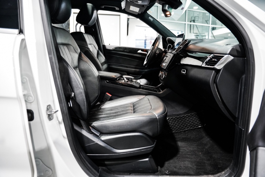 Used Mercedes-Benz GLE GLE 350 4MATIC SUV 2018 | 26 Motors Corp. Bronx, New York Used Mercedes-Benz GLE GLE 350 4MATIC SUV 2018 | 26 Motors Corp. Bronx, New York
