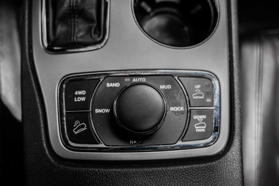 Used Jeep Grand Cherokee High Altitude 4x4 2018 | 26 Motors Corp. Bronx, New York Used Jeep Grand Cherokee High Altitude 4x4 2018 | 26 Motors Corp. Bronx, New York