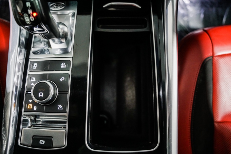 Used Land Rover Range Rover Sport V8 Supercharged Dynamic 2019 | 26 Motors Corp. Bronx, New York Used Land Rover Range Rover Sport V8 Supercharged Dynamic 2019 | 26 Motors Corp. Bronx, New York