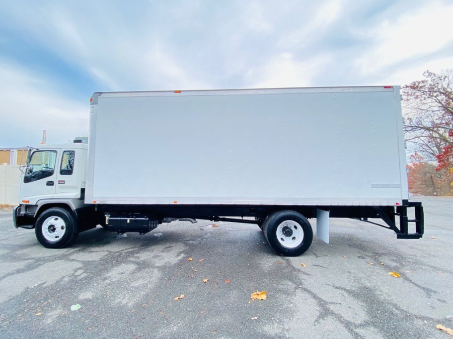 2009 GMC T8500 24 FEET REFRIGERATED BOX + SIDE DOOR, available for sale in South Amboy, New Jersey | NJ Truck Spot. South Amboy, New Jersey 2009 GMC T8500 24 FEET REFRIGERATED BOX + SIDE DOOR, available for sale in South Amboy, New Jersey | NJ Truck Spot. South Amboy, New Jersey