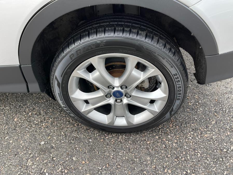 2015 Ford Escape 4WD 4dr Titanium, available for sale in South Windsor, Connecticut | Mike And Tony Auto Sales, Inc. South Windsor, Connecticut 2015 Ford Escape 4WD 4dr Titanium, available for sale in South Windsor, Connecticut | Mike And Tony Auto Sales, Inc. South Windsor, Connecticut