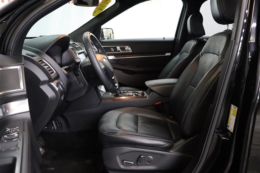2018 Ford Explorer LIMITED, available for sale in Paterson, New Jersey | Fast Track Motors. Paterson, New Jersey 2018 Ford Explorer LIMITED, available for sale in Paterson, New Jersey | Fast Track Motors. Paterson, New Jersey